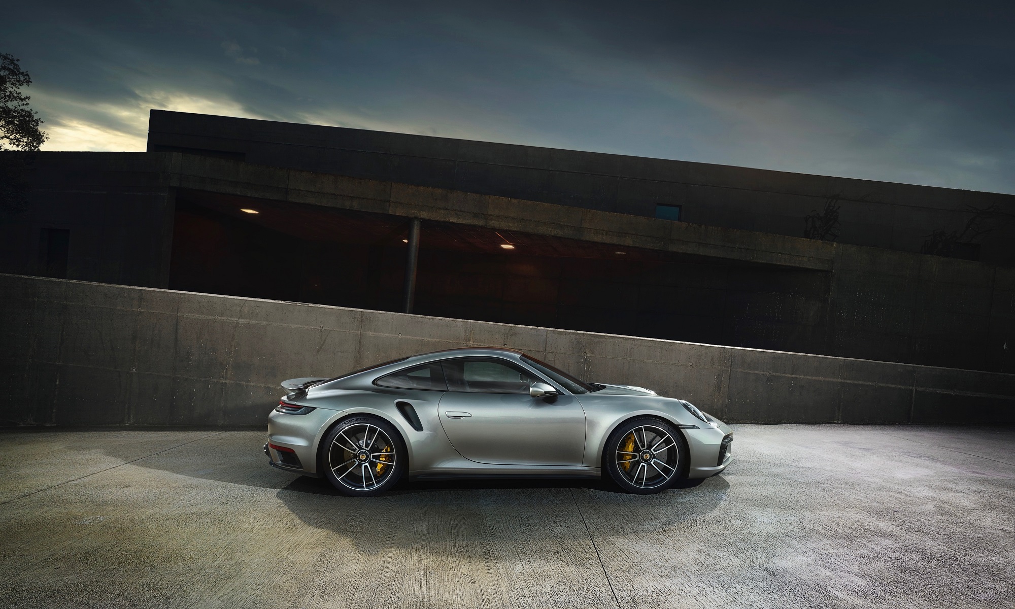 Порше 911 турбо s 2021